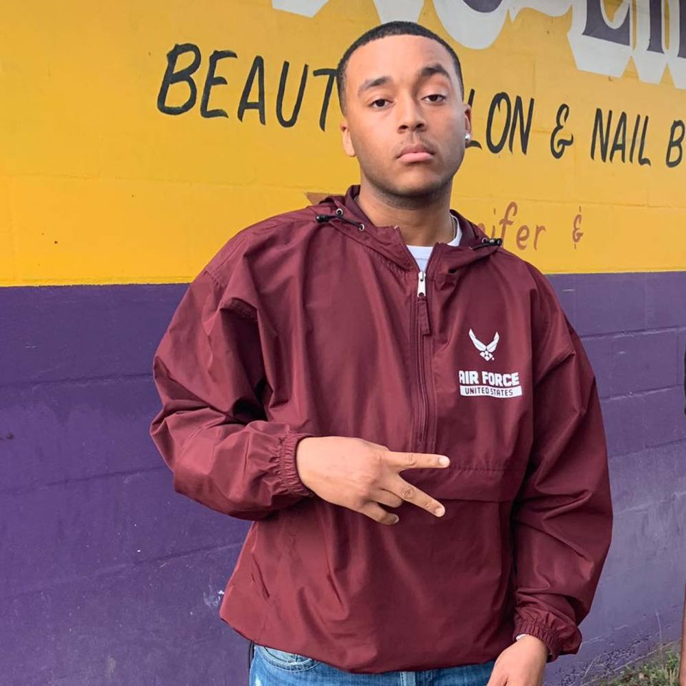 Meet your Posher, Fuzz